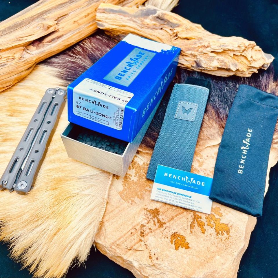 Image 3 - High end Balisongs