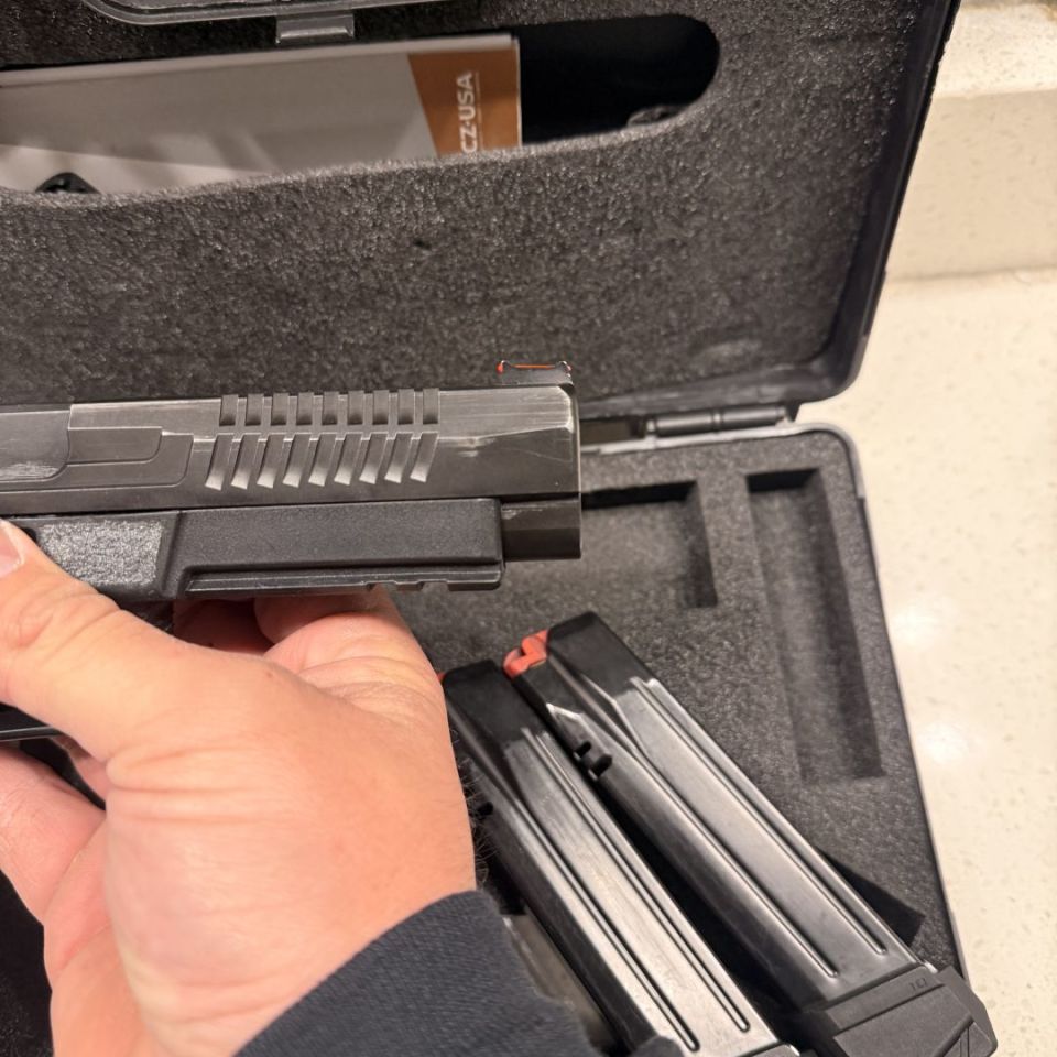 Image 4 - CZ P10F competition