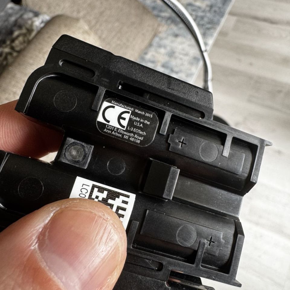 Image 4 - Eotech LBC laser battery cap 