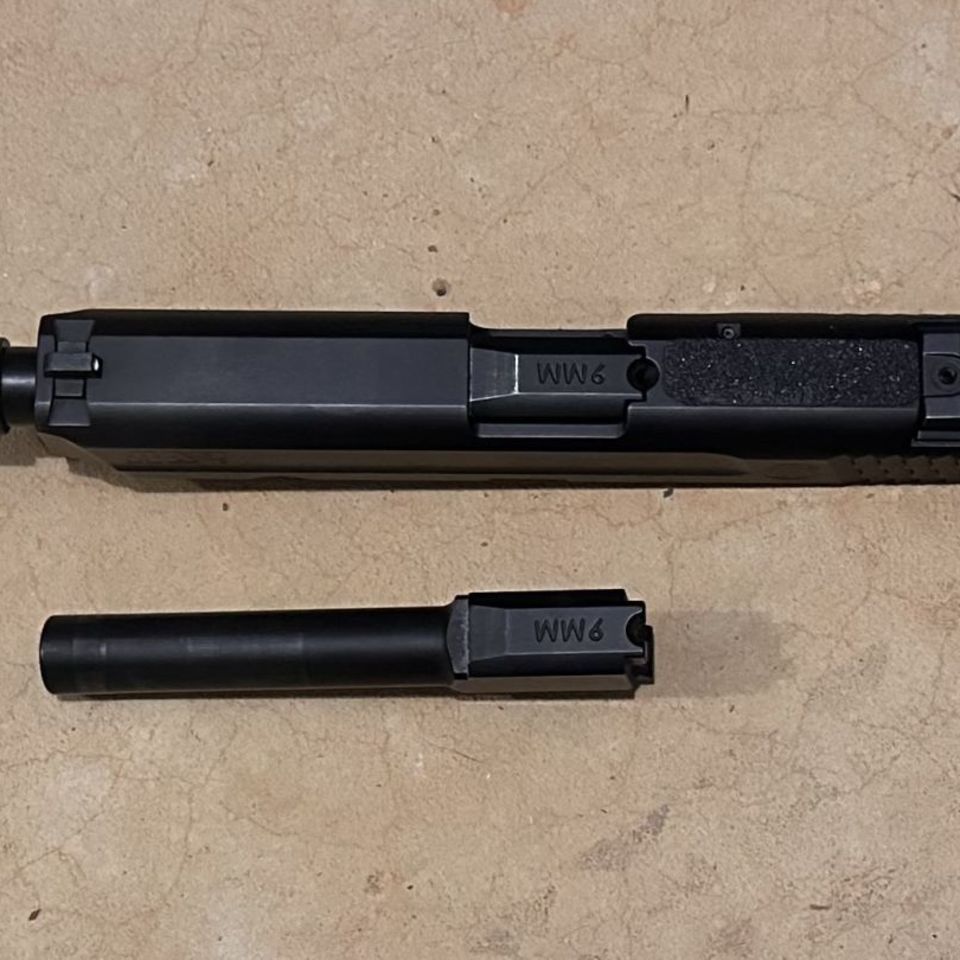 Image 4 - *PRICE DROP* S&W M&P9 GEN 1