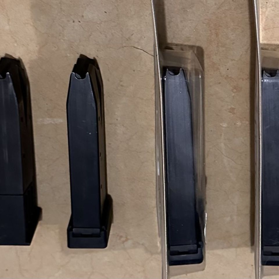 Image 5 - SIG P226 9mm Mags Mec-Gar