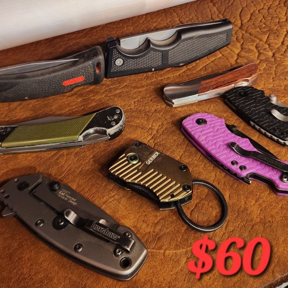 Image 4 - Folding Knives 