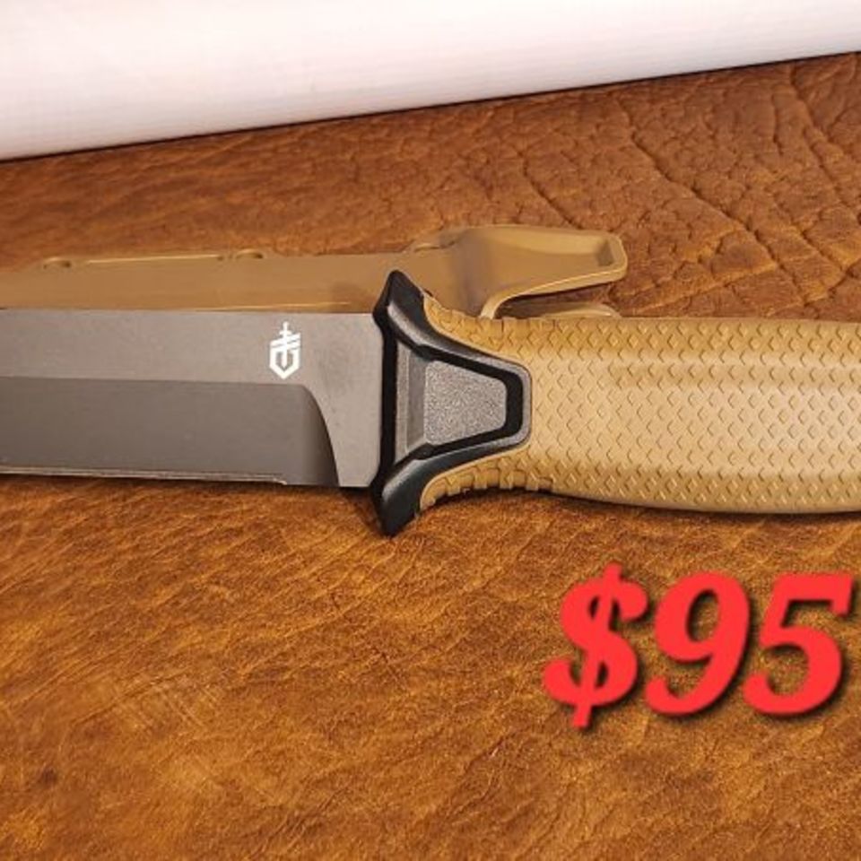 Image 1 - Fixed blade knives 