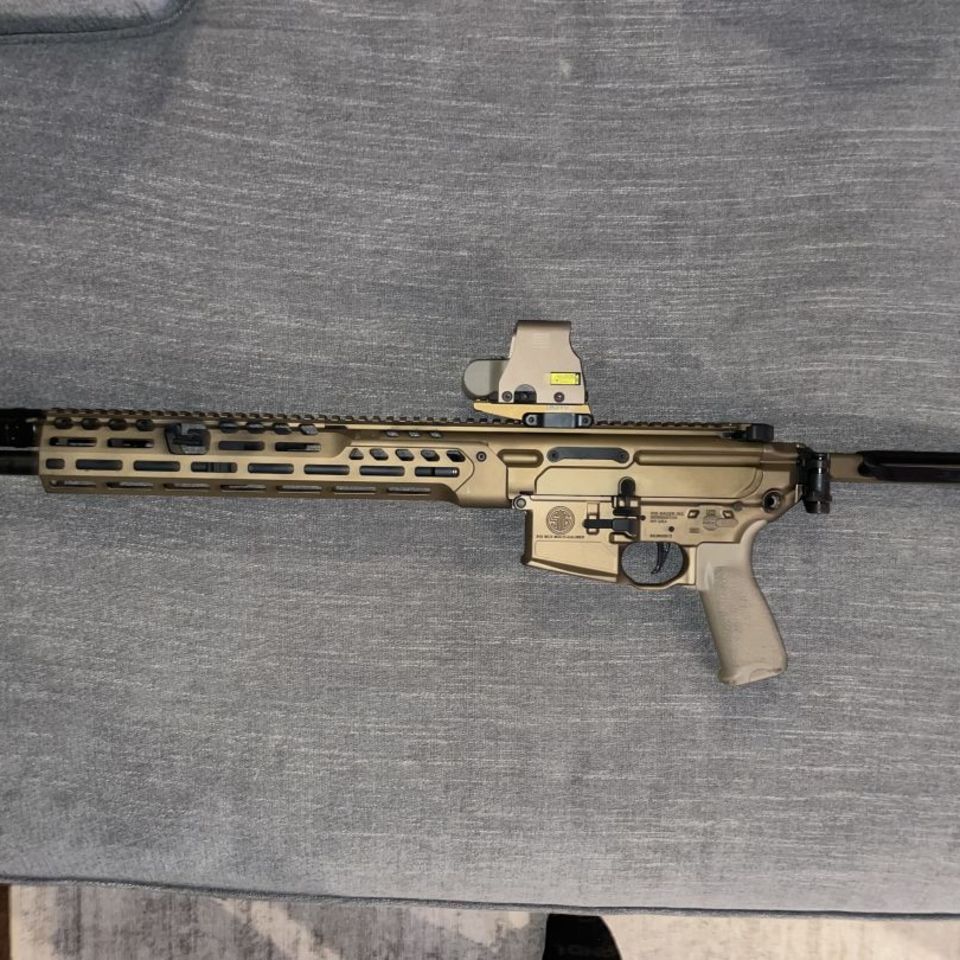 Image 2 - 16in spear LT 