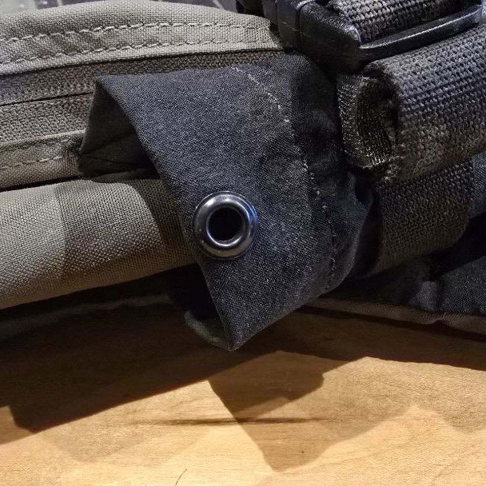 Image 5 - LBT 22L Day Pack /laptop pouch