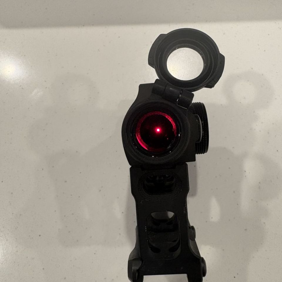 Image 4 - Aimpoint t2 on unity riser