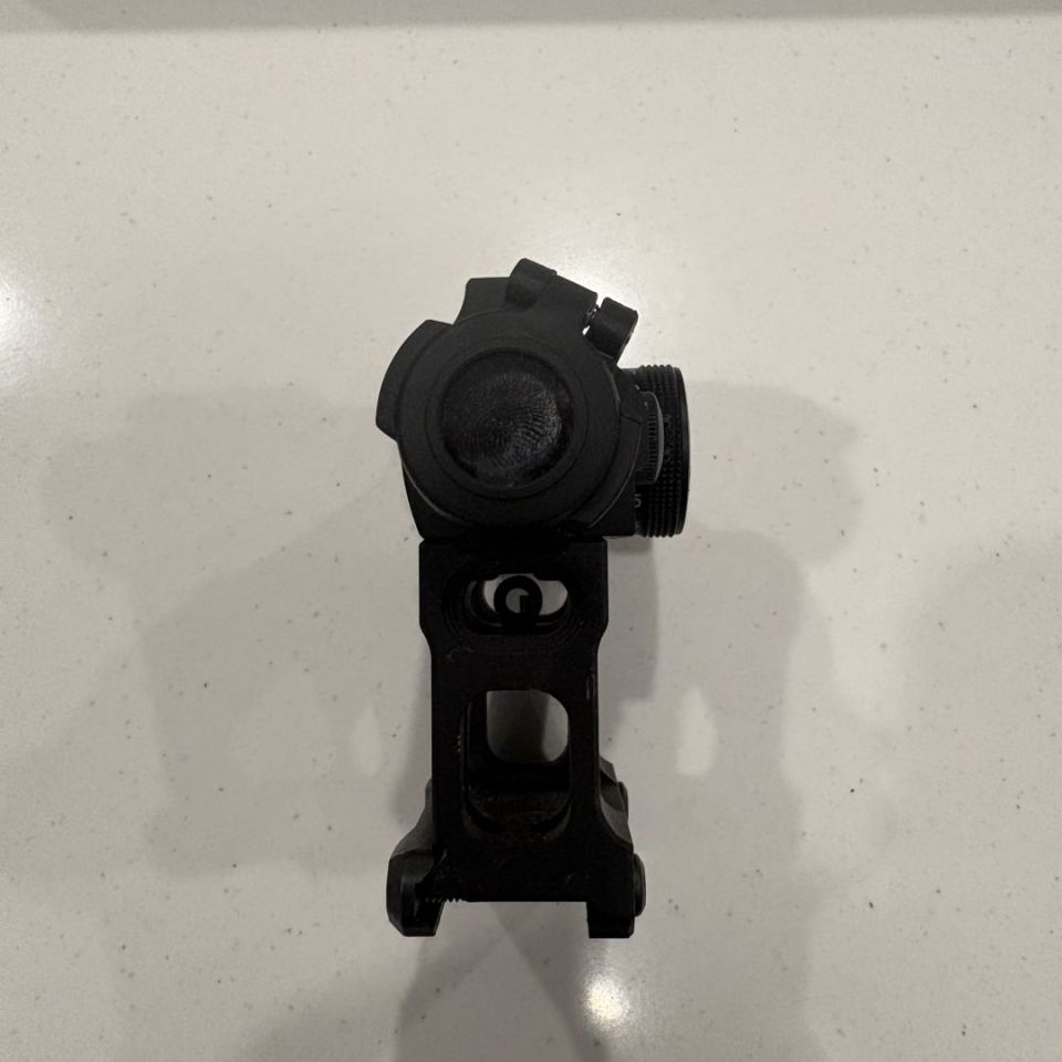 Image 3 - Aimpoint t2 on unity riser