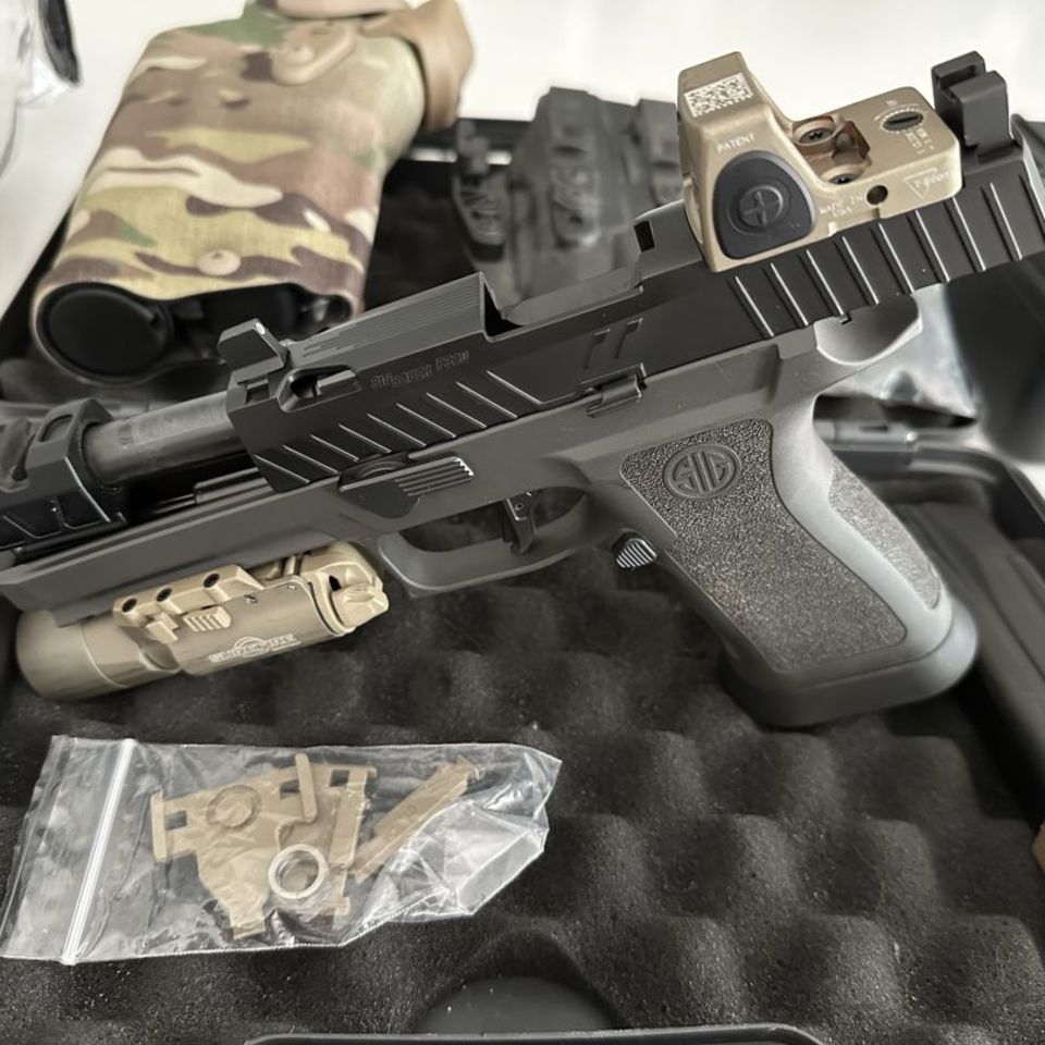 Image 4 - [Custom] Sig Sauer P320