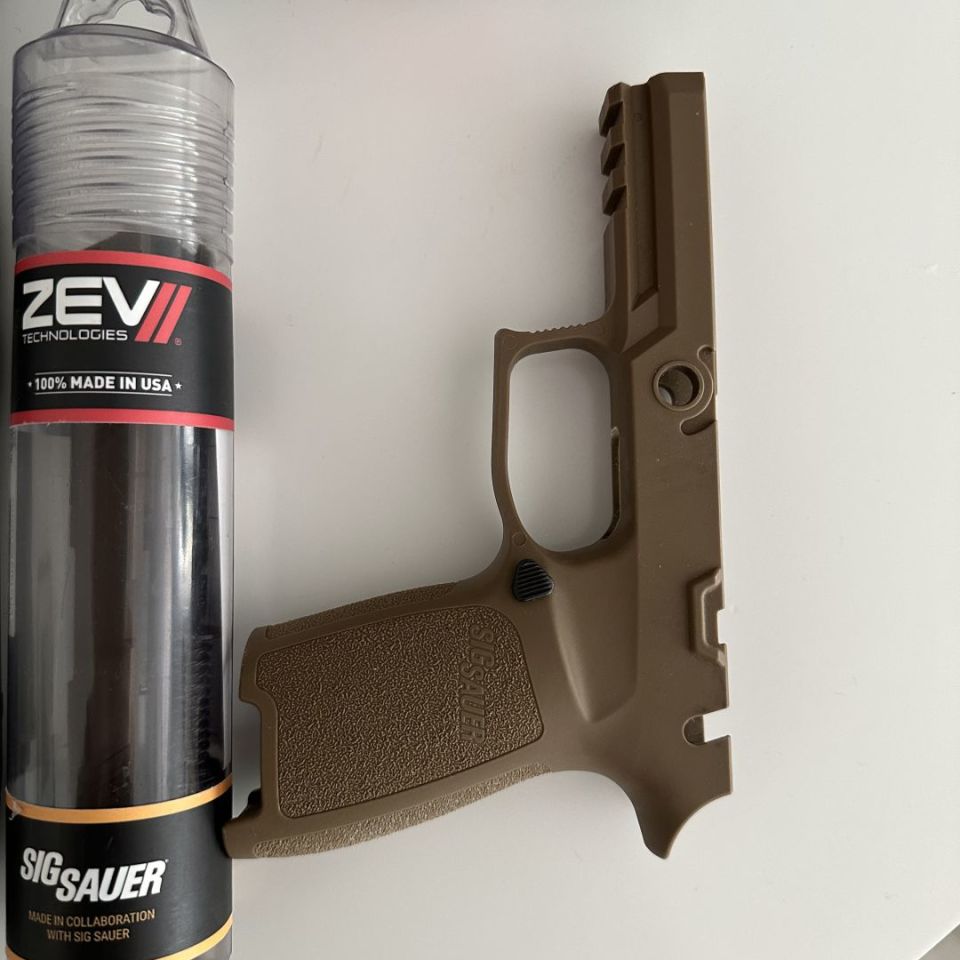 Image 7 - [Custom] Sig Sauer P320