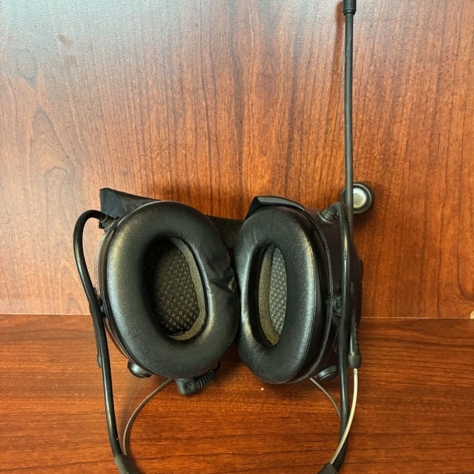 Image 4 - Peltor Range Ears 2-way radio