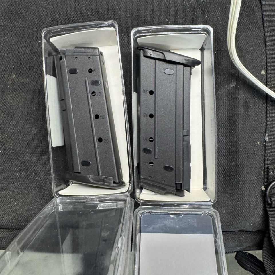 Image 2 - FN 5.7 20RD MAGS