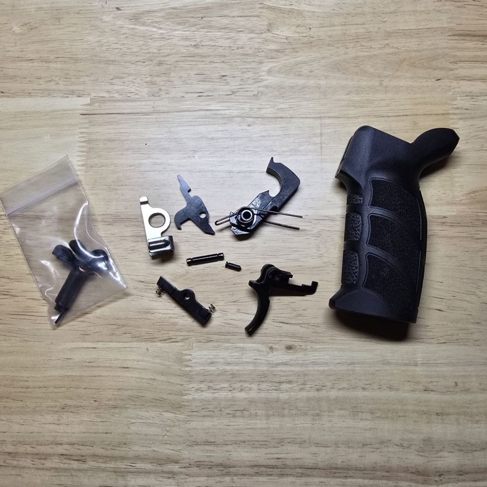 Image 1 - MR556A4 (Trigger,Safety,Grip)