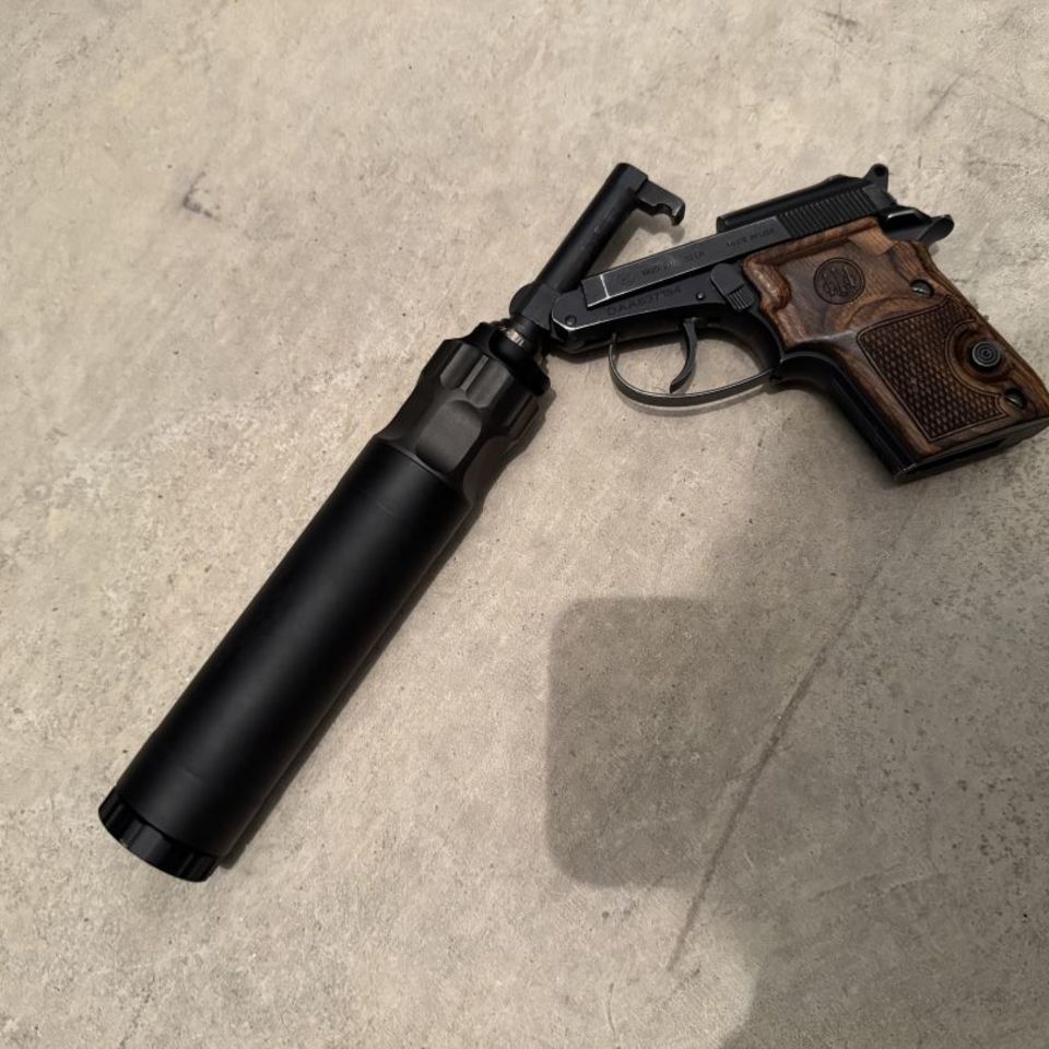 Image 3 - Beretta 21A covert