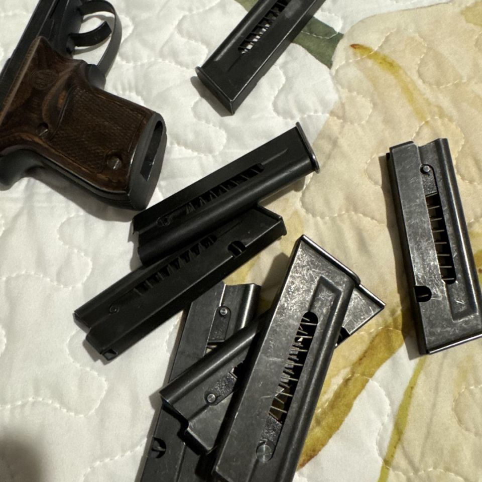 Image 2 - Beretta 21A covert