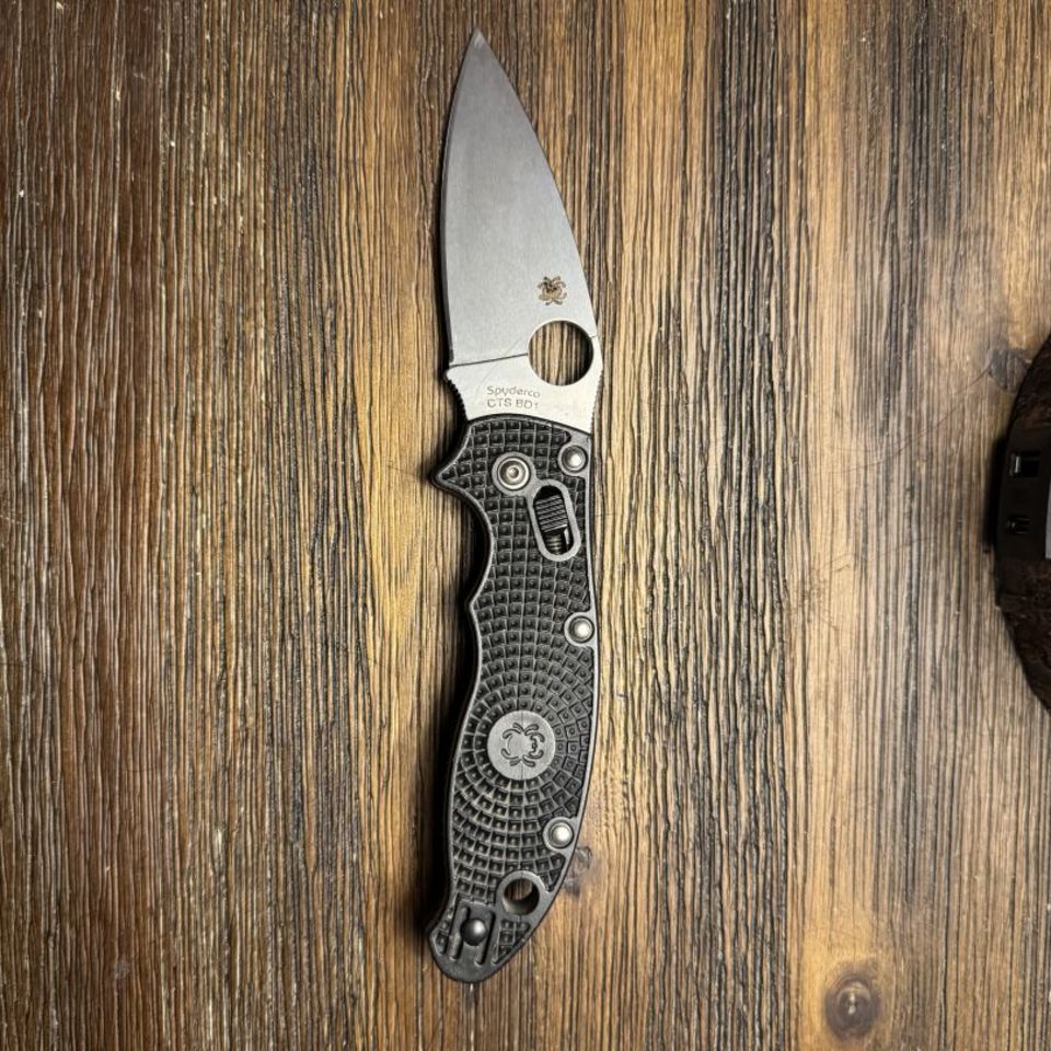 Image 1 - Spyderco Manix 2