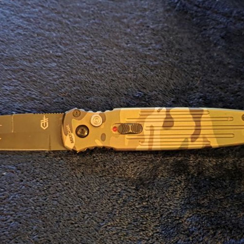 Image 3 - Spyderco delica 4 damascus 