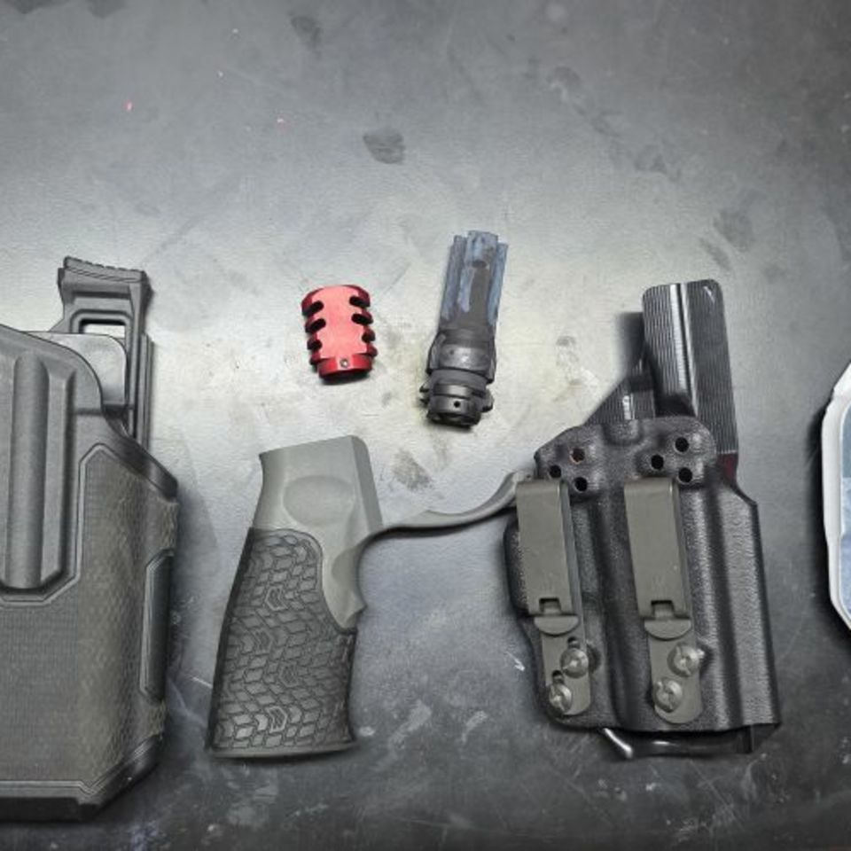 Image 1 - Random crap