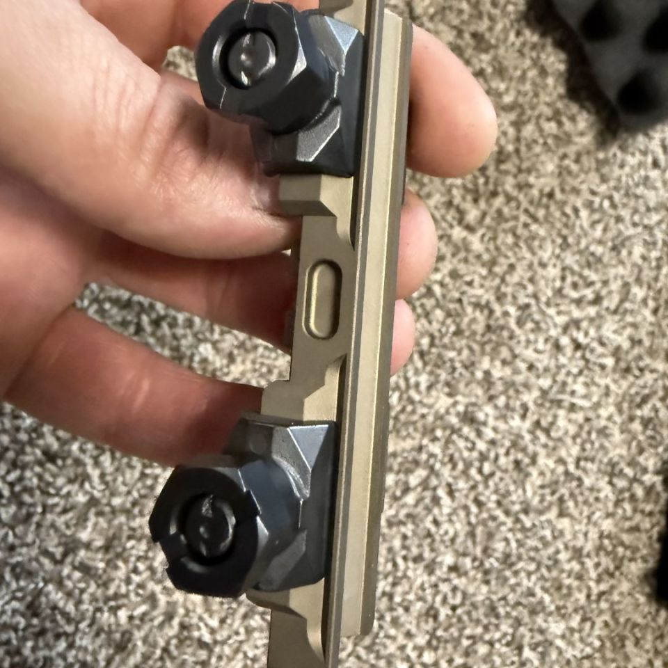 Image 3 - Geissele super duty acog mount