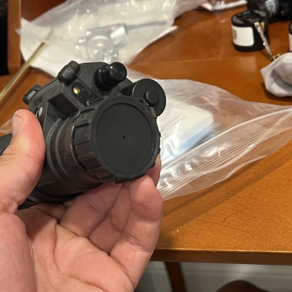 Image 3 - Selling Pvs14 or duels 