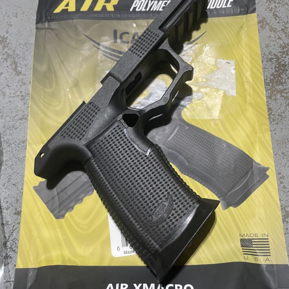 Image 1 - Icarus Air P365-Grip & Holster