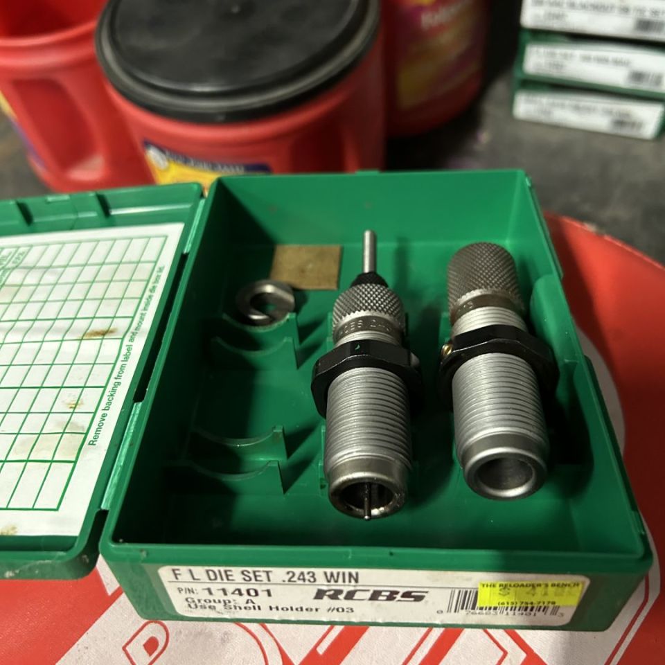 Image 4 - Reloading die sets