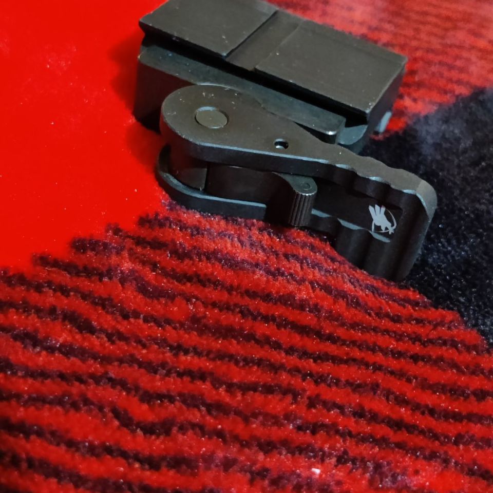 Image 2 - ADM 509t QD Pic Mount