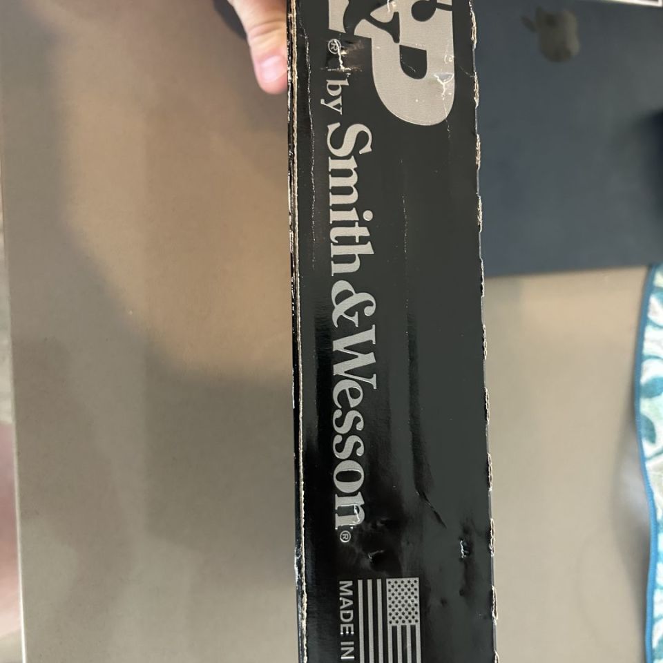 Image 3 - S&W m&p 2.0 10mm full size