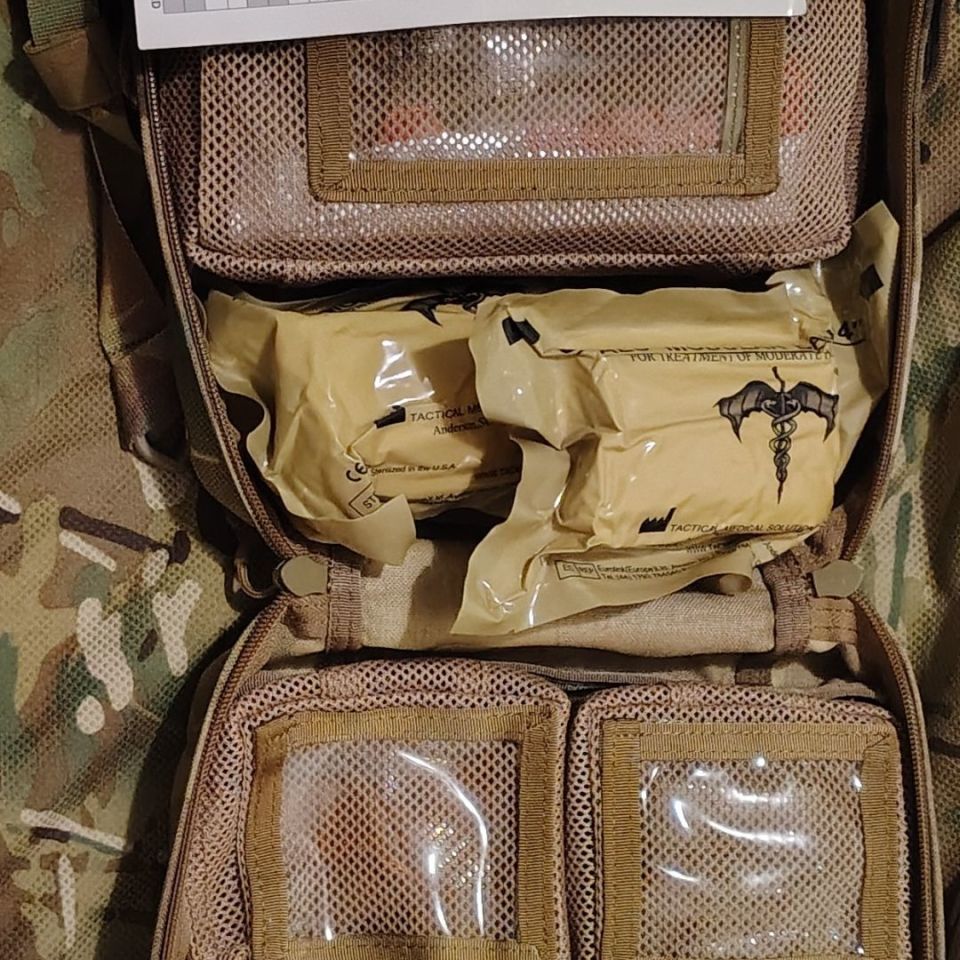Image 4 - Medical kit 