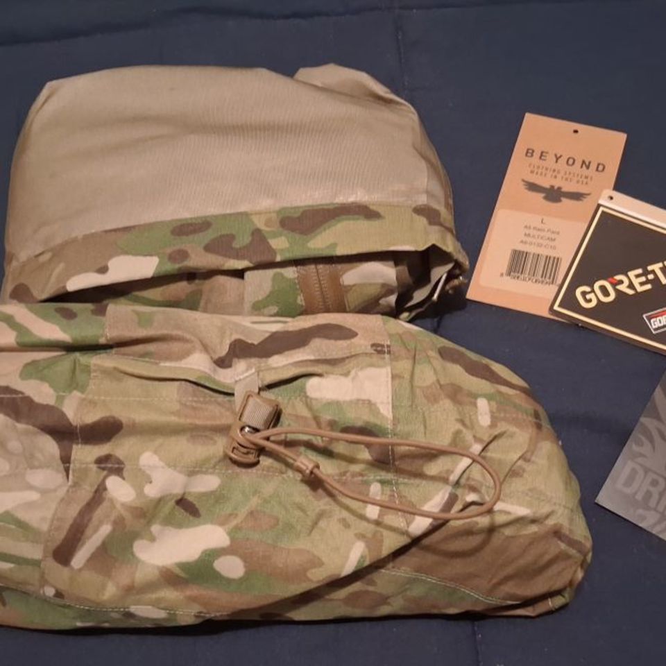 Image 3 - BEYOND A6 Gore-Tex Large