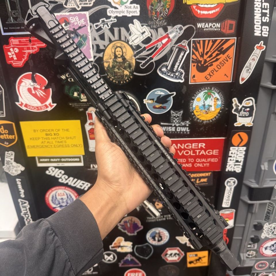 Image 2 - 10.3 556 upper