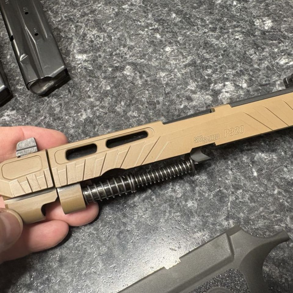 Image 1 - Sig Spectre Comp P320 FDE Uppe