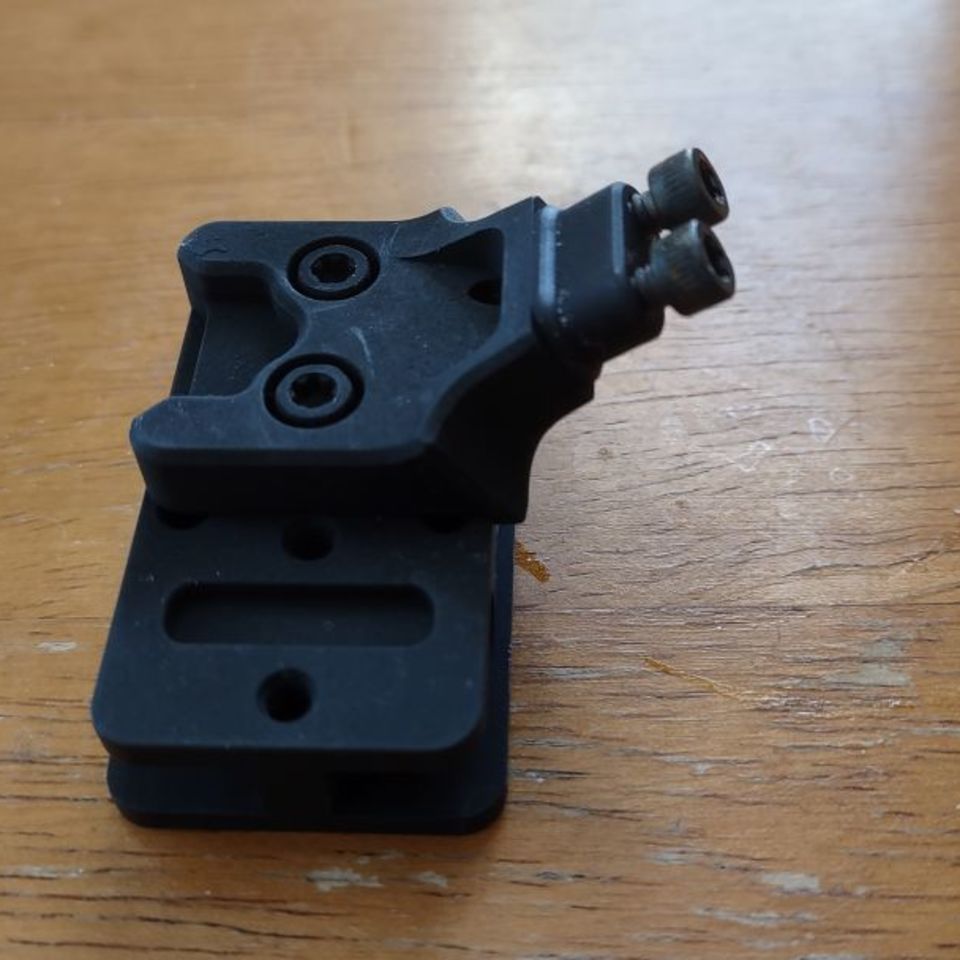 Image 3 - Badger C1 offset dot mount