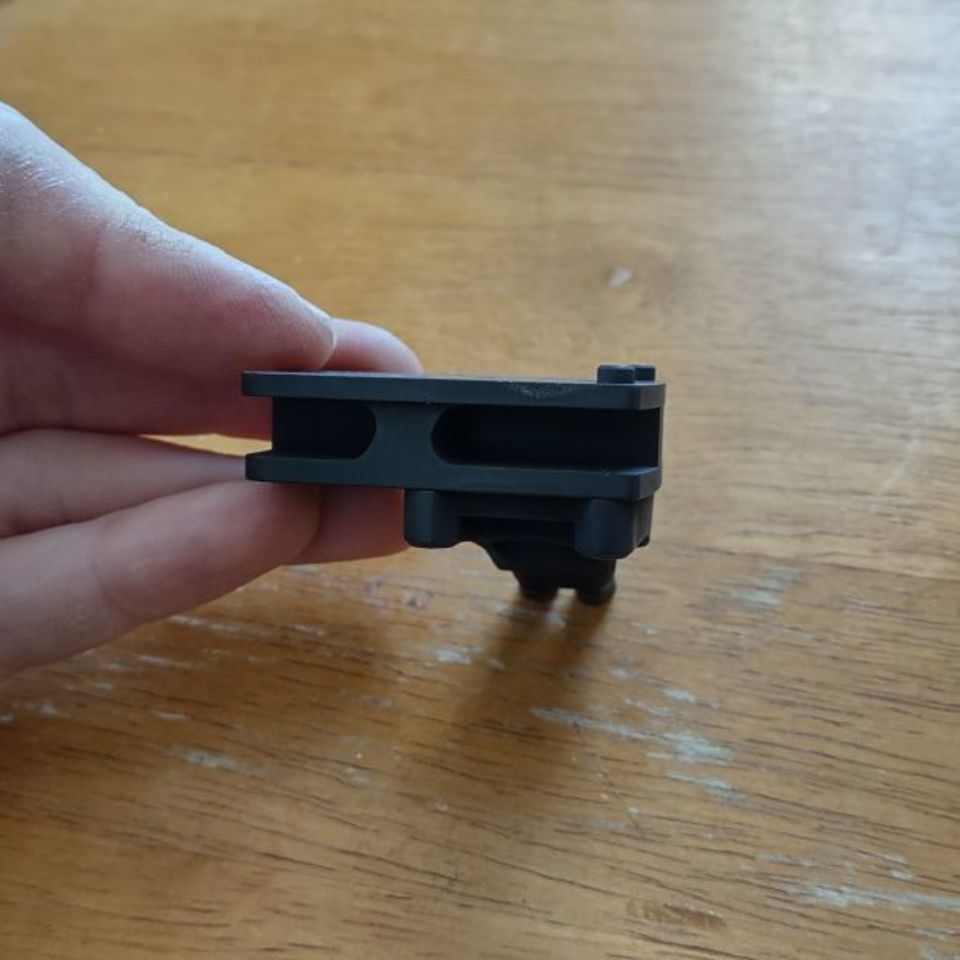 Image 2 - Badger C1 offset dot mount