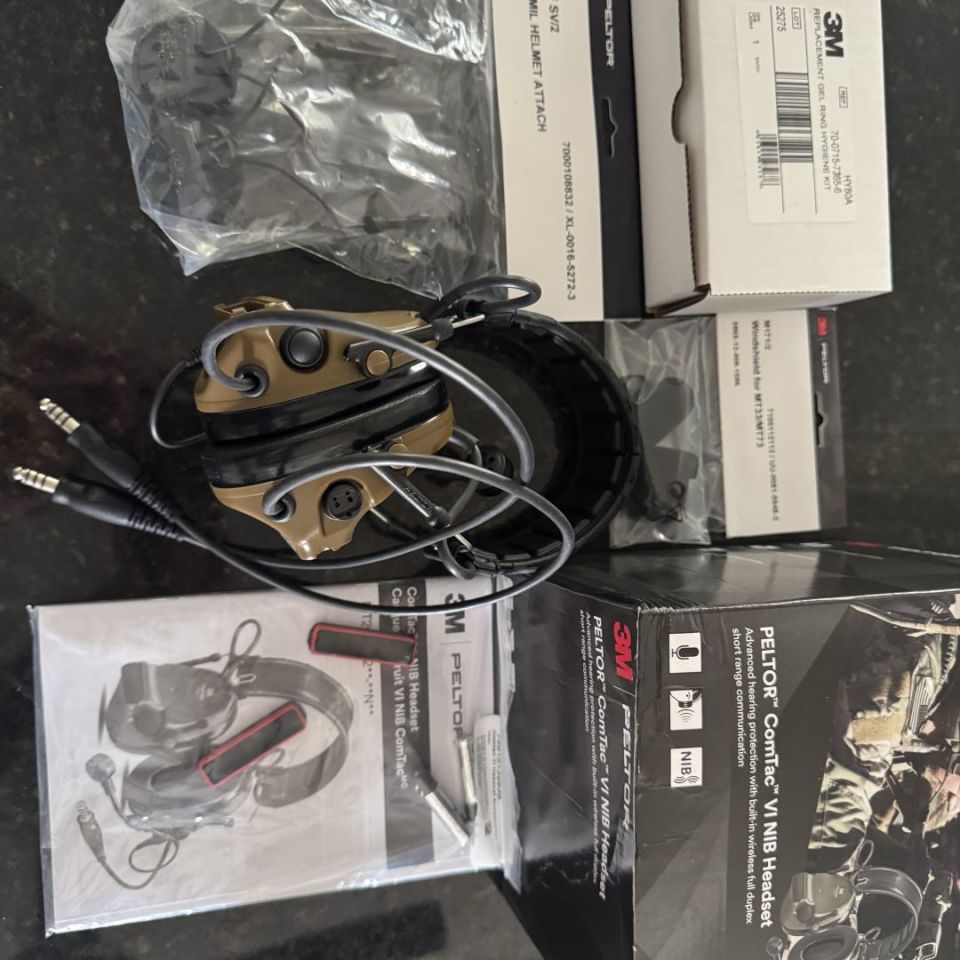 Image 1 - Peltor comtact VI Dual new