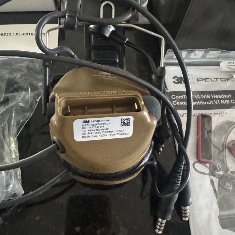 Image 2 - Peltor comtact VI Dual new