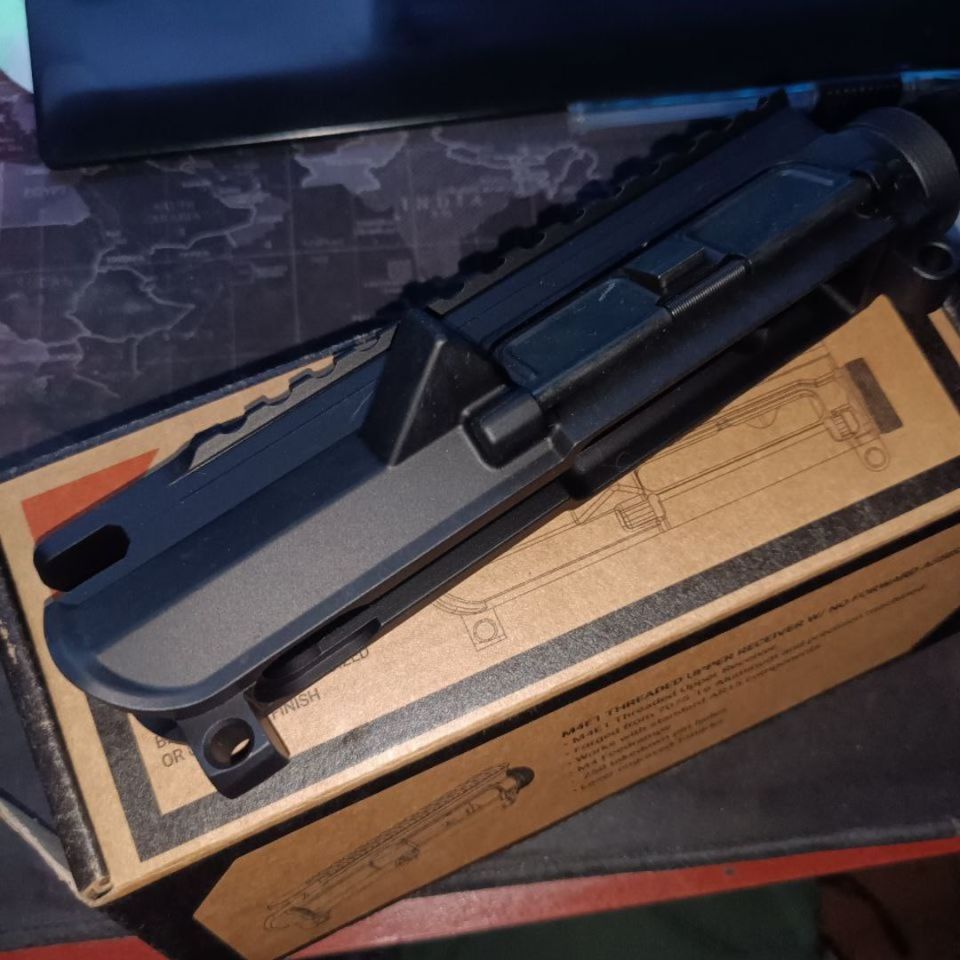 Image 4 - Aero Precision M4E1 Upper