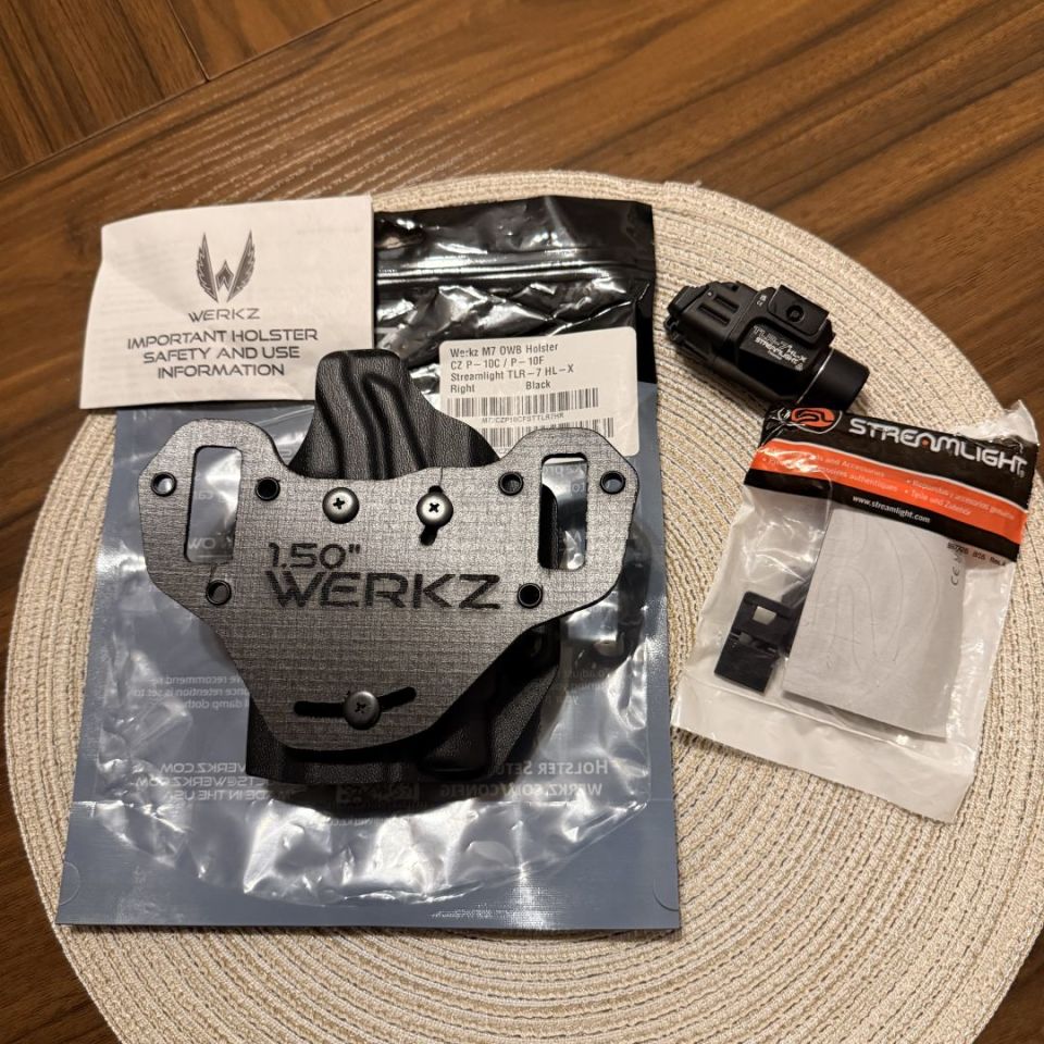 Image 2 - Werkz M7 OWB Holster CzP10c