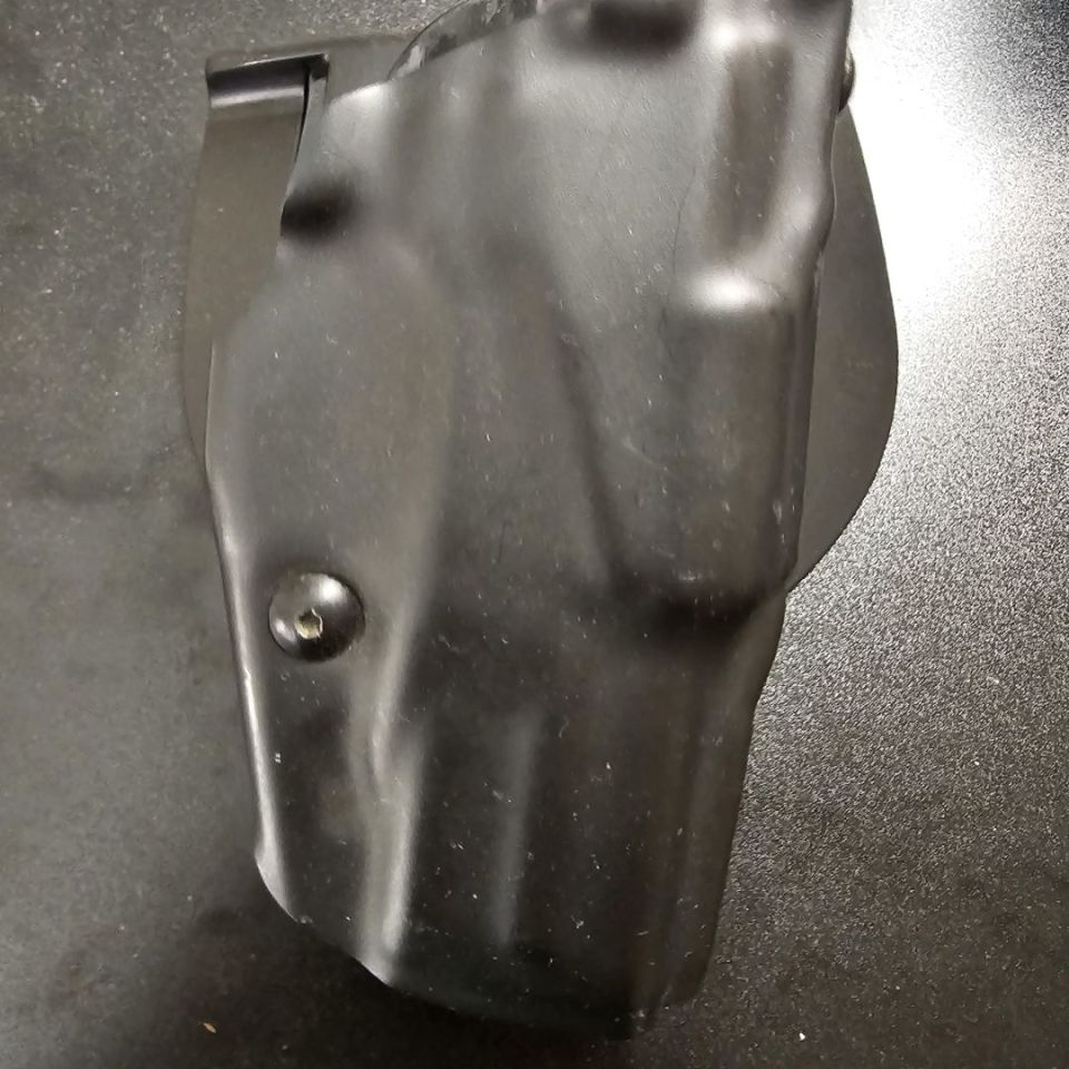 Image 1 - Mp safariland 