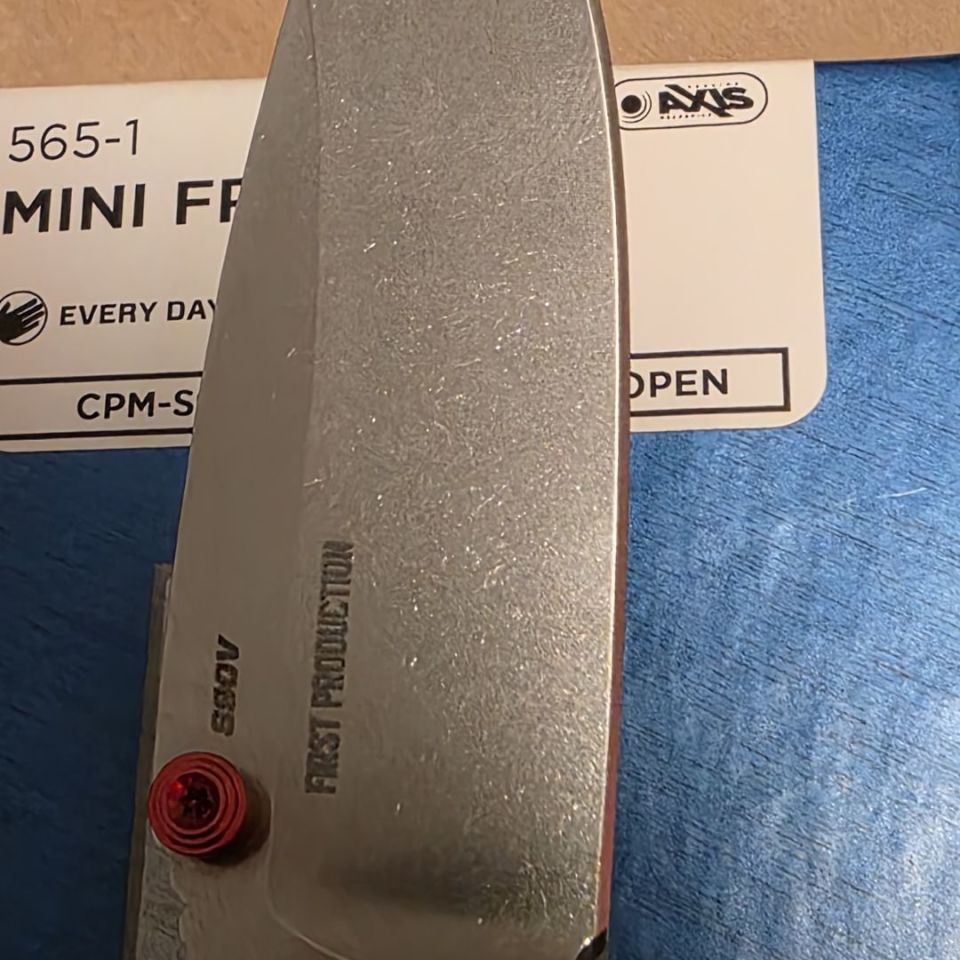 Image 3 - Benchmade Mini Freek 565-1