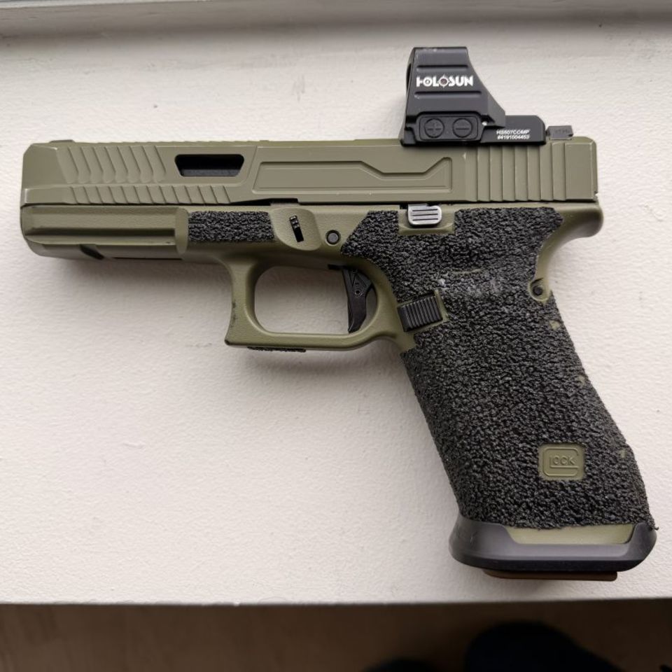 Image 2 - Glock 17 DWS build