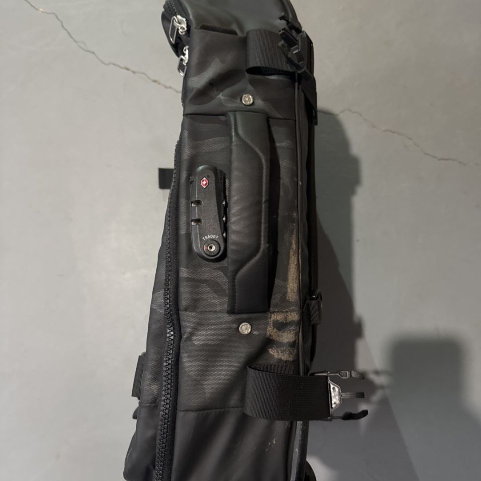 Image 2 - Samsonite Carry On travel bag 