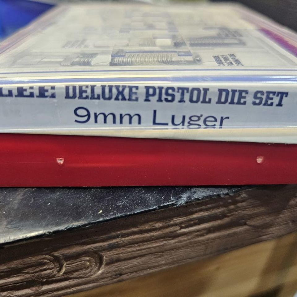 Image 1 - 9mm Lee Deluxe Pistol Die Set