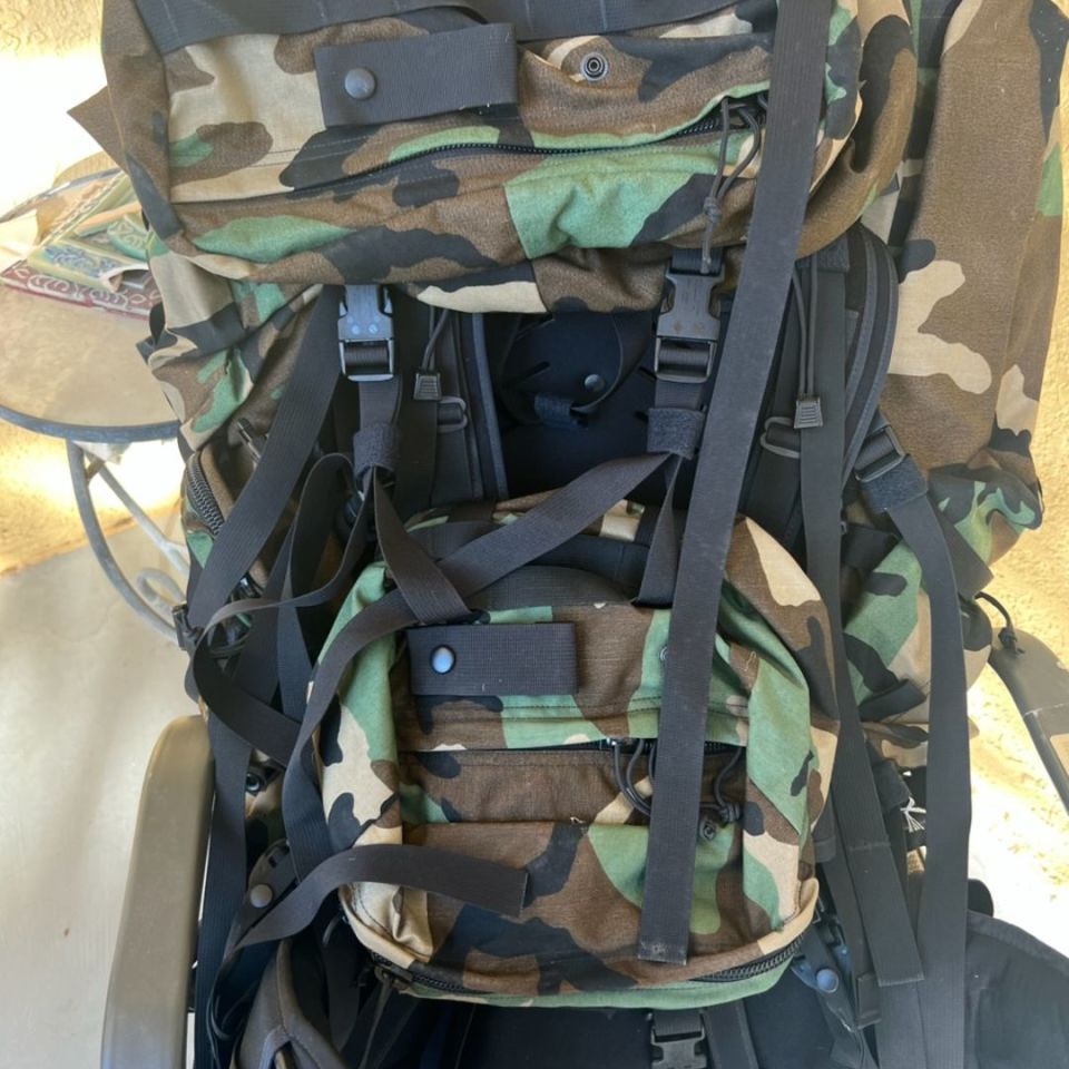 Image 3 - Gregory UM21 ruck M81