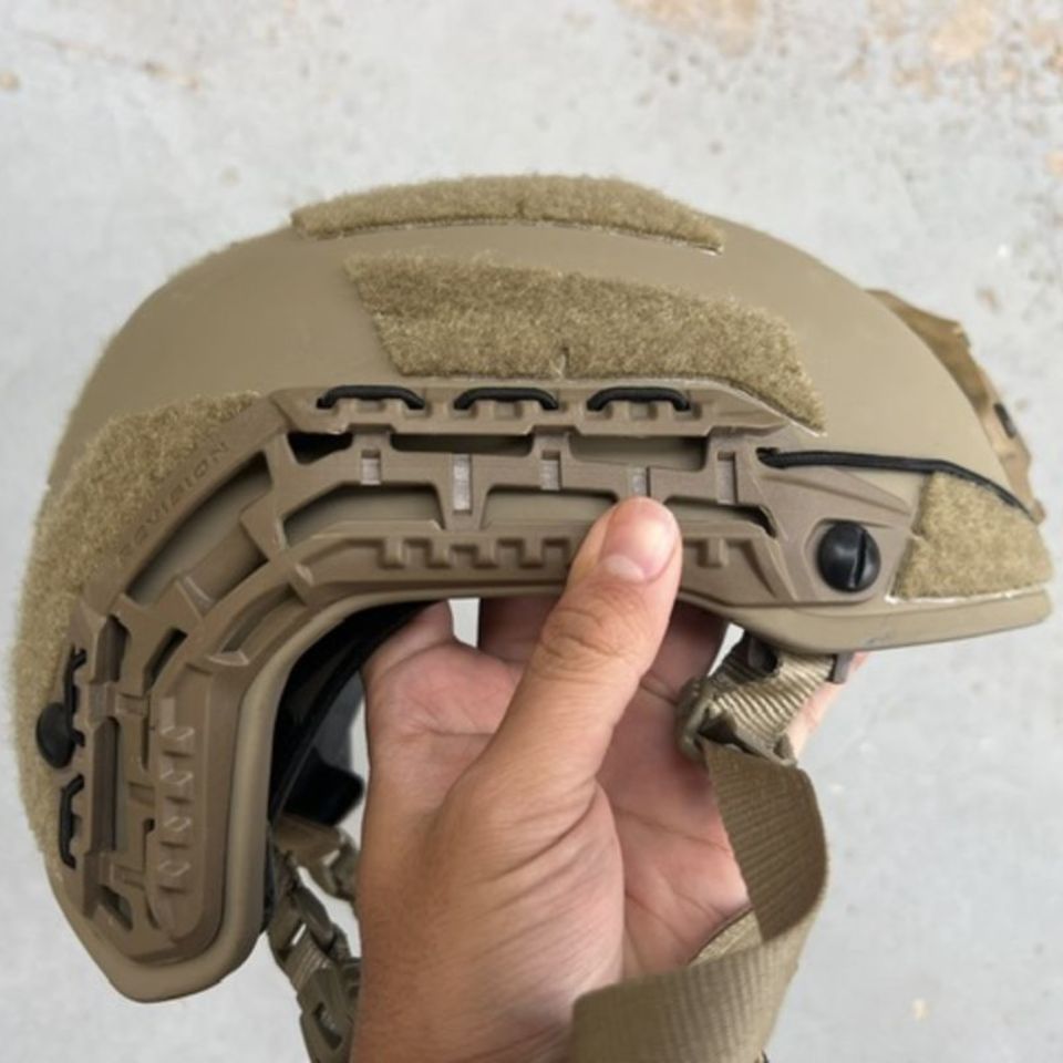 Image 2 - Galvion Caiman Large helmet