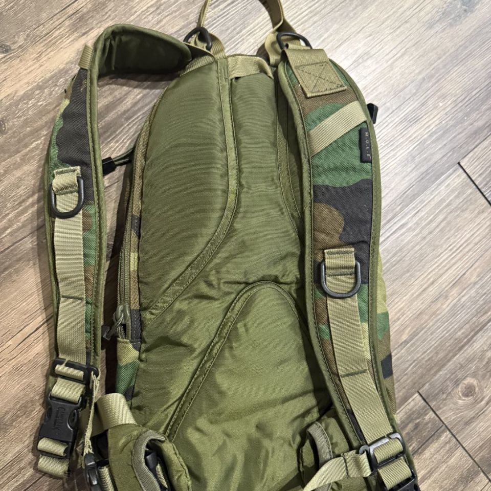 Image 2 - Camelbak MULE M81 woodland 
