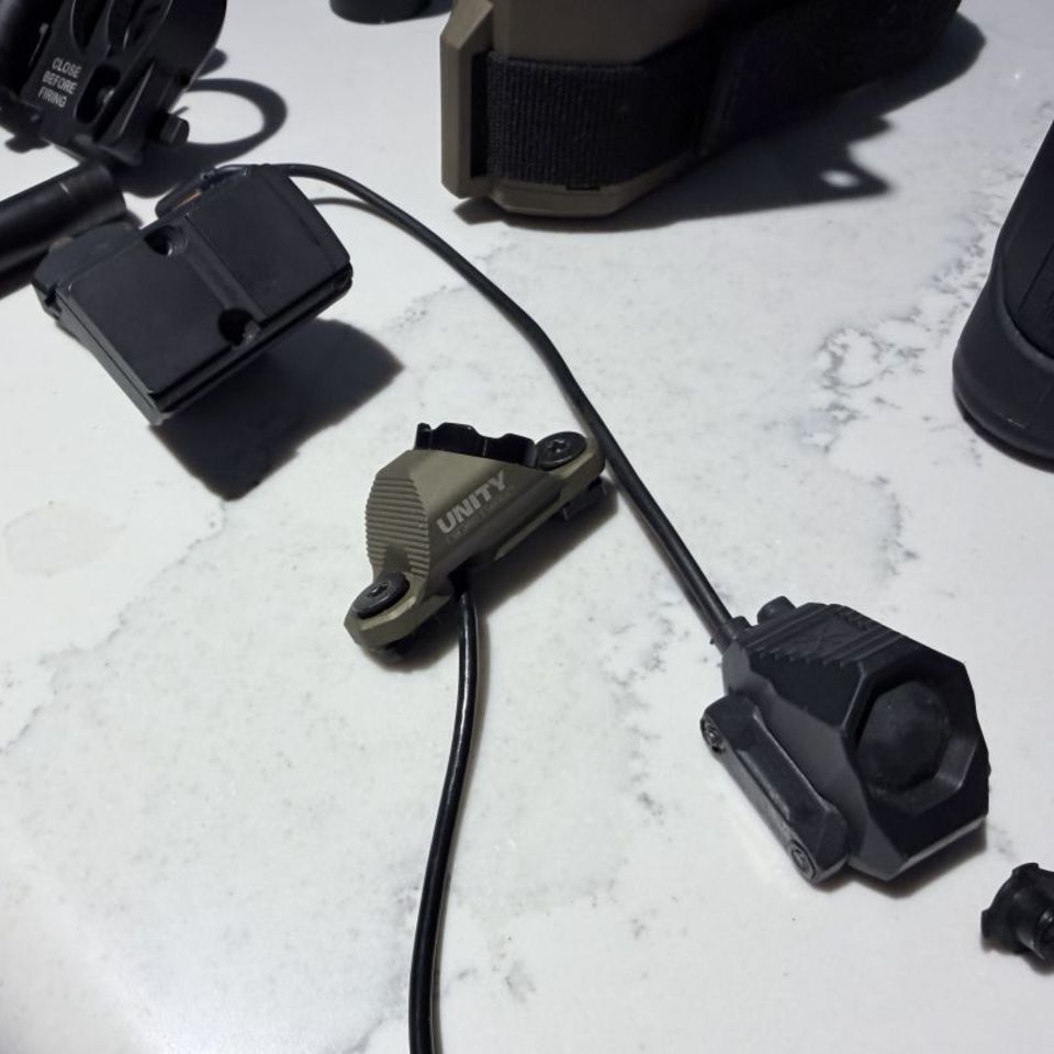 Image 3 - Weapon light and accessories 