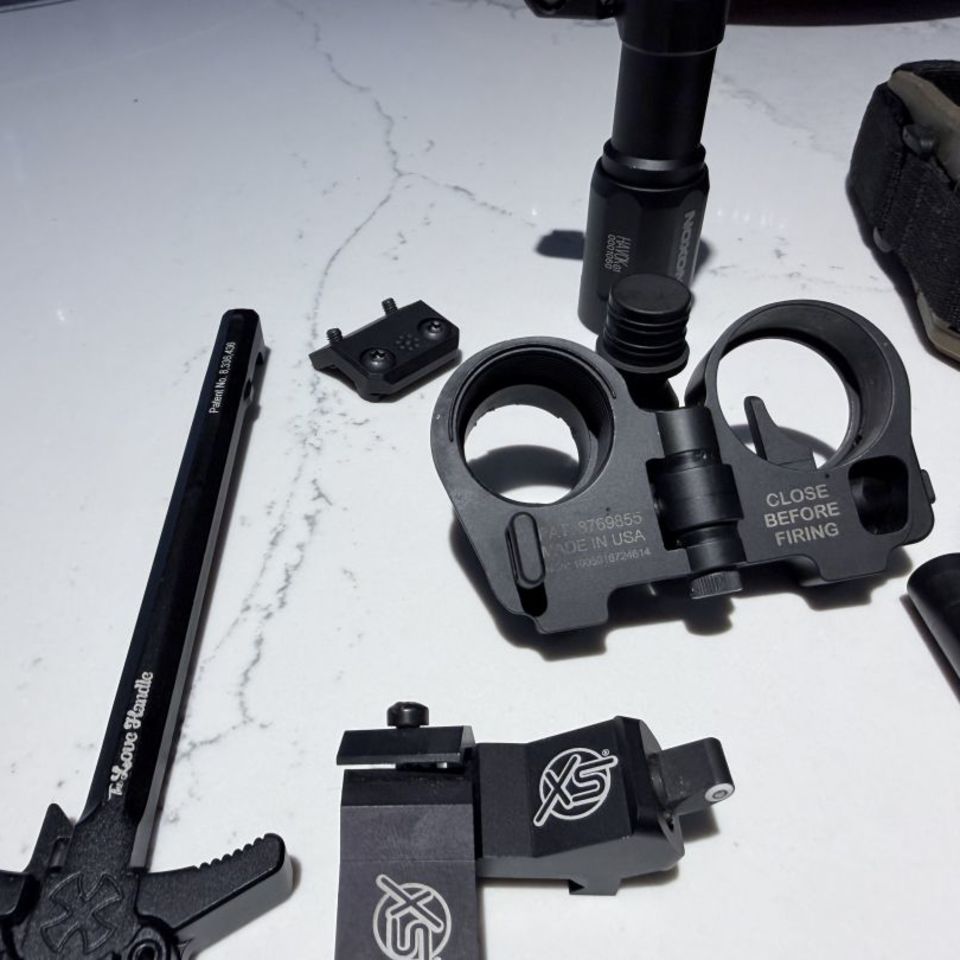 Image 2 - Weapon light and accessories 