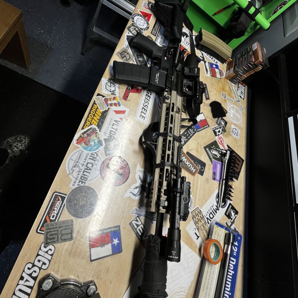 Image 2 - MR555A1 with geissele rail