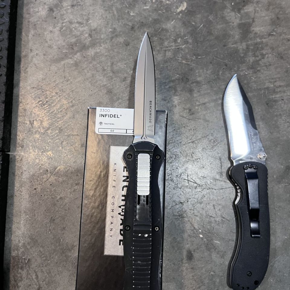 Image 2 - Knives