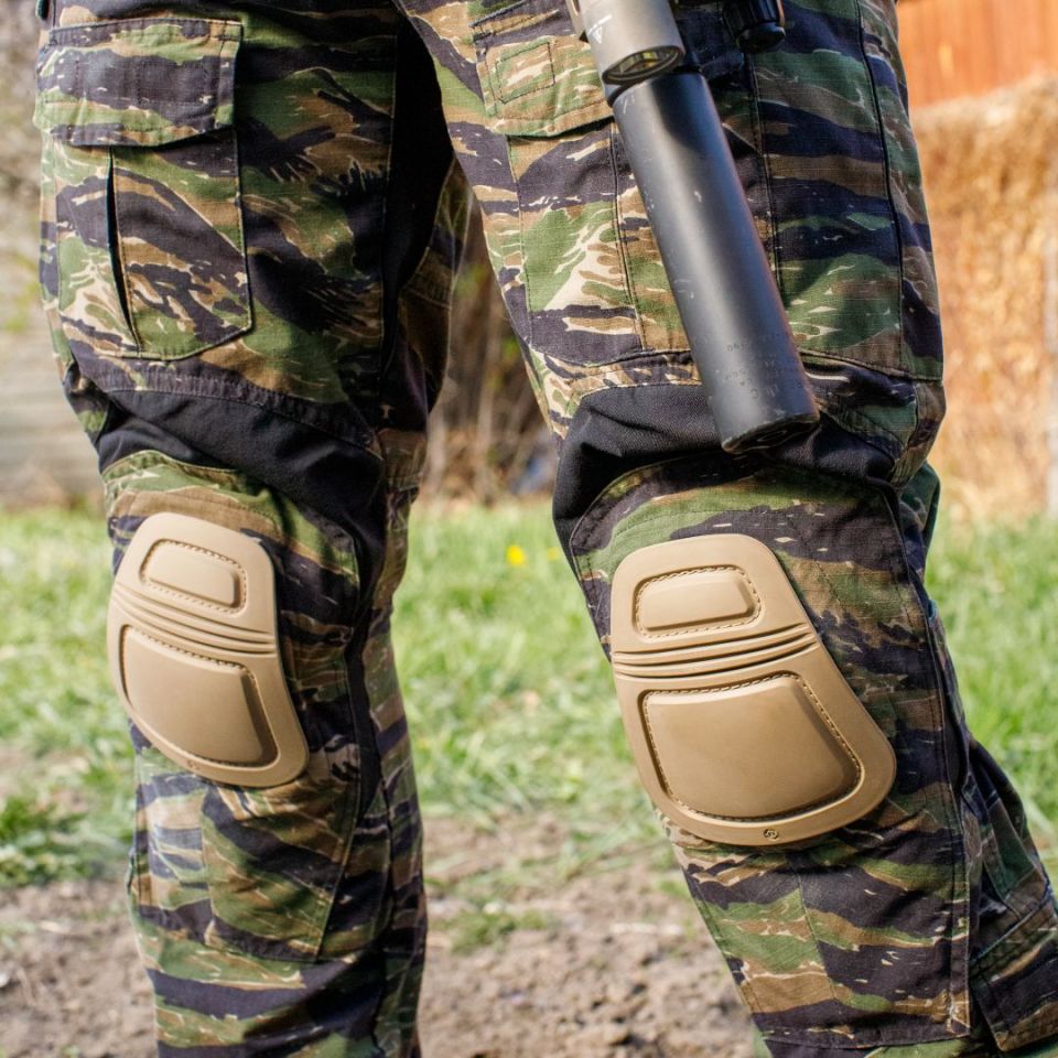 Image 2 - Tan Crye G3 Kneepads BRAND NEW